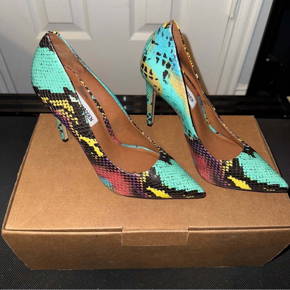 Steve Madden Multicolor Snake Print Heels